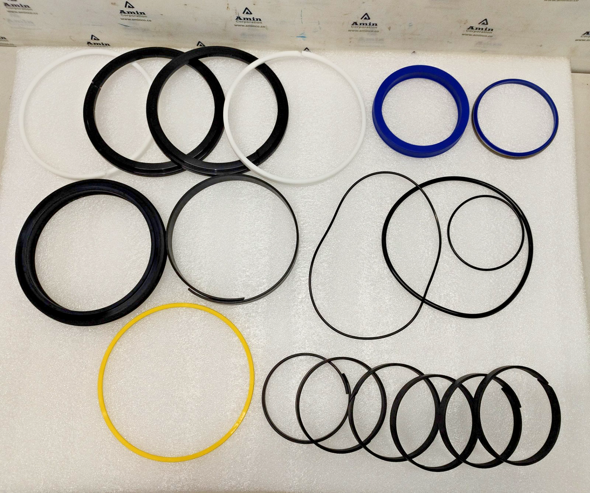 Macgregor P/N: 24328 Seal Kit 180/100 for Hyd. Luffing Cylinder - NEW