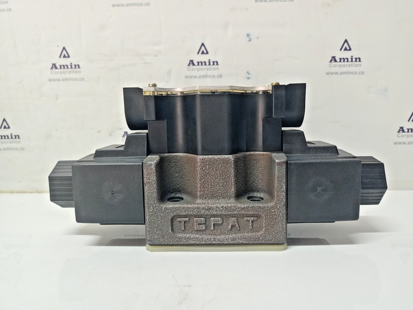 Yuken DSG-03-3C4-A100-50 Directional Control Valve - NEW
