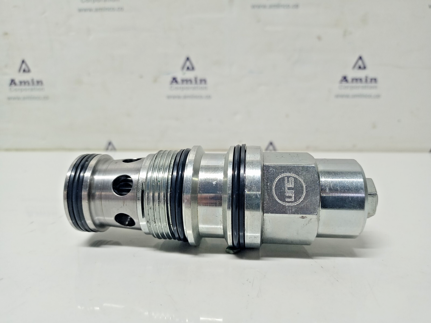 Sun hydraulics CBGG-LJN 4.5:1 pilot ratio counterbalance valve CBGGLJN -NEW