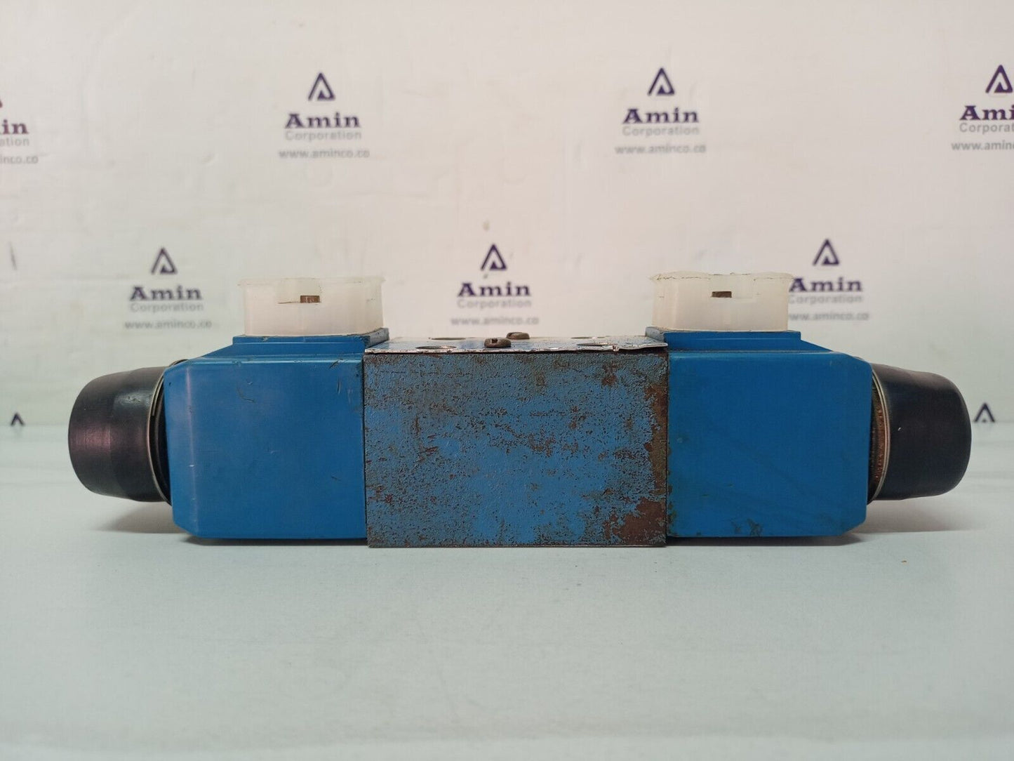Vickers DG4V-3-2N-H-M-U1-D6-60 EN38 Directional Control valve