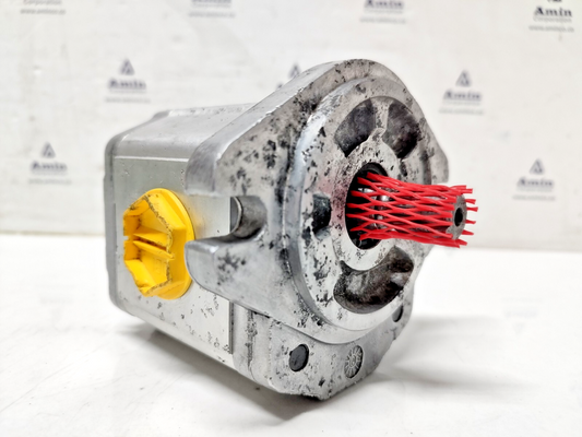 Sauer Danfoss SNP2NN/017RN06SA P1E6E5NNNN/NNNNN Hydraulic gear pump