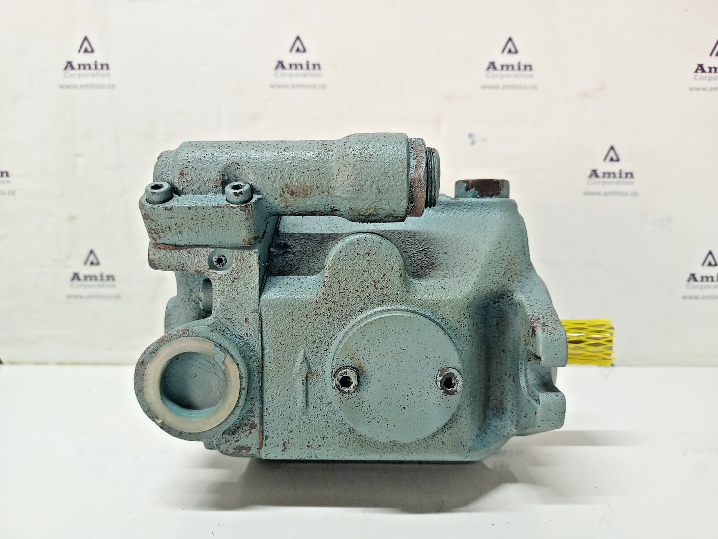 Daikin V8A1RX-20 Hydraulic Piston Pump - NEW