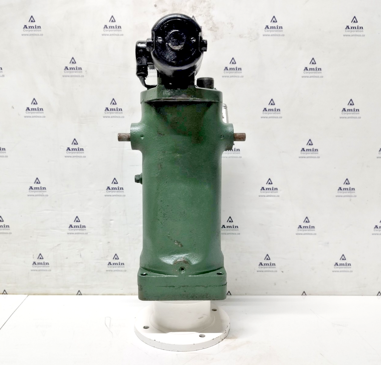 Woodward UG-8 Governor part No. : 8521-561 RPM: 700-1500 - TESTED