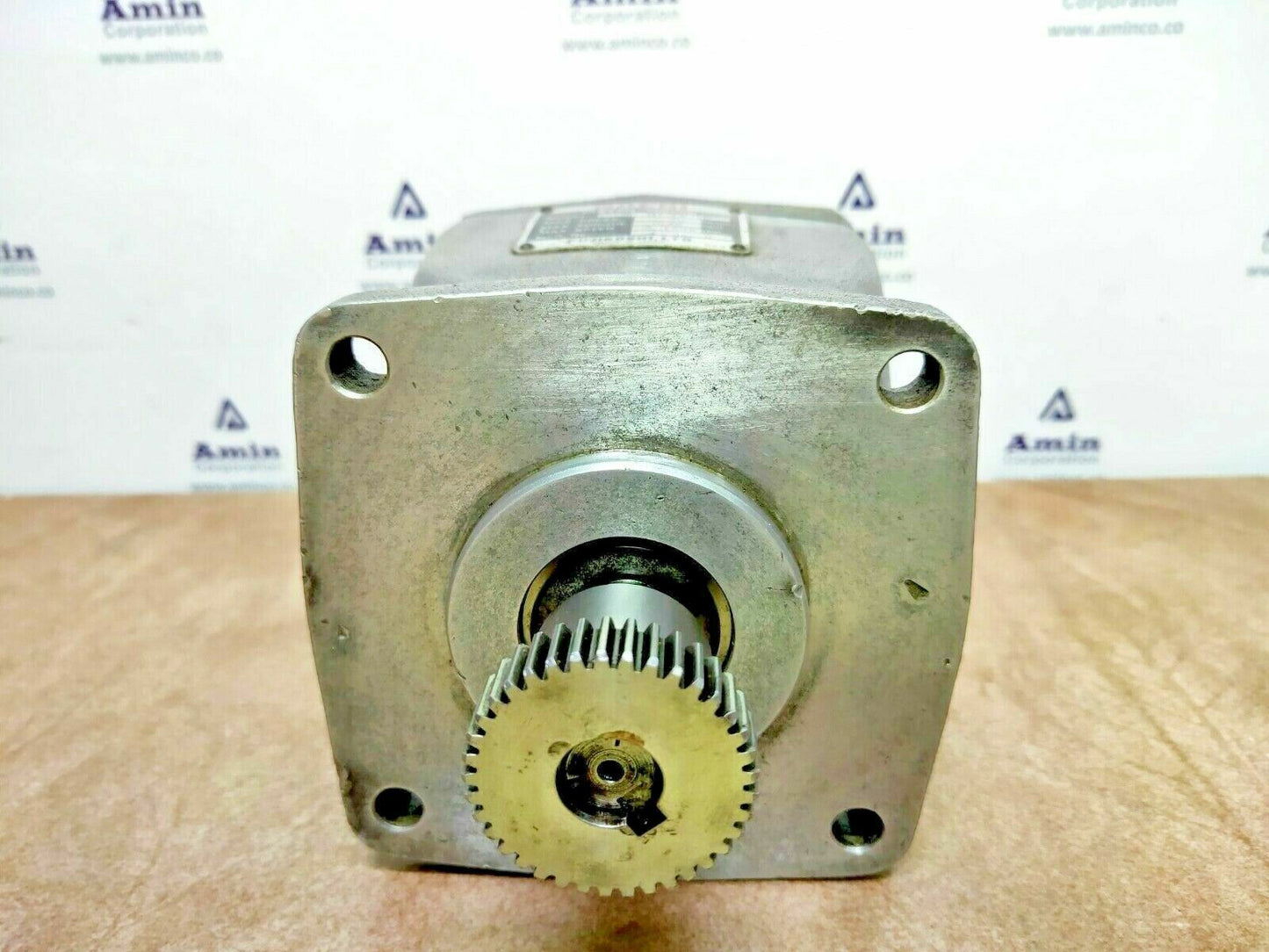 Nachi PMB-1B-10-10 Hydraulic Piston Motor - NEW Unused Surplus