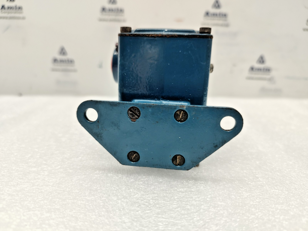 Amot Controls 4140CR1H11AA0-EE Range: 0.28-4.3 bar Pressure Switch - NEW