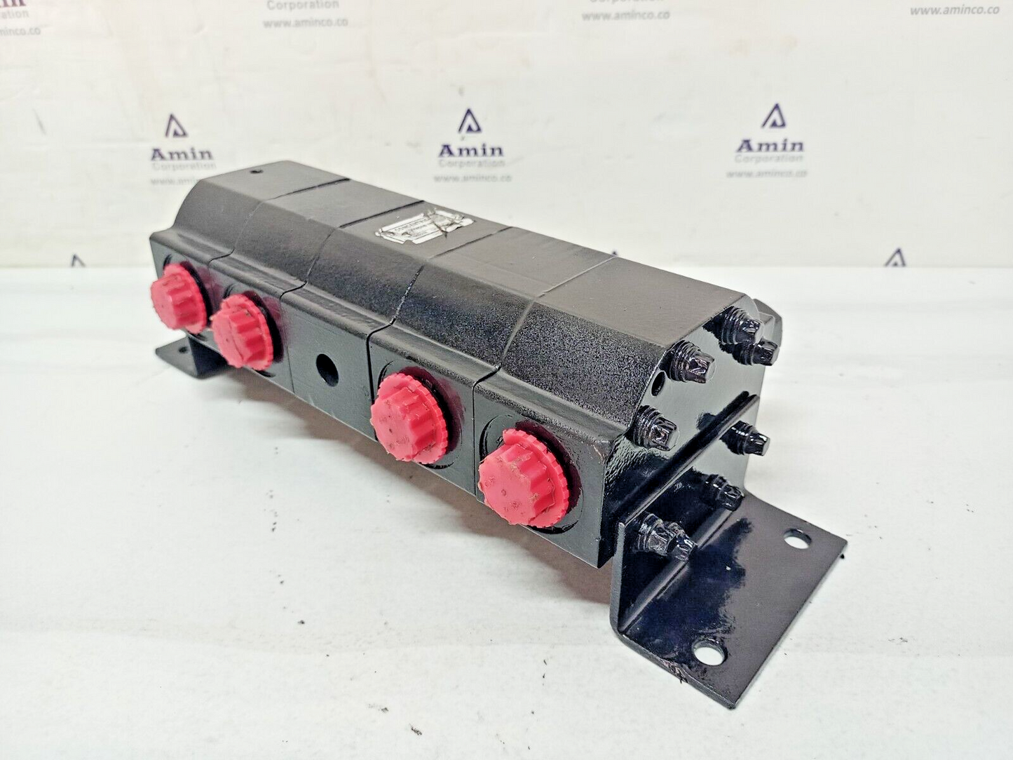 Concentric 060214 Flow divider - NEW