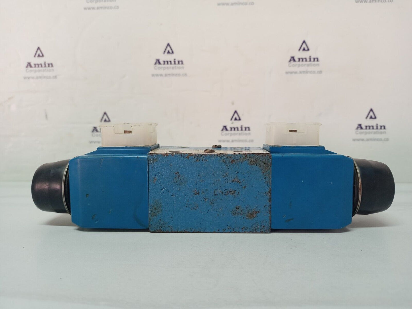 Vickers DG4V-3-2N-H-M-U1-D6-60 EN38 Directional Control valve