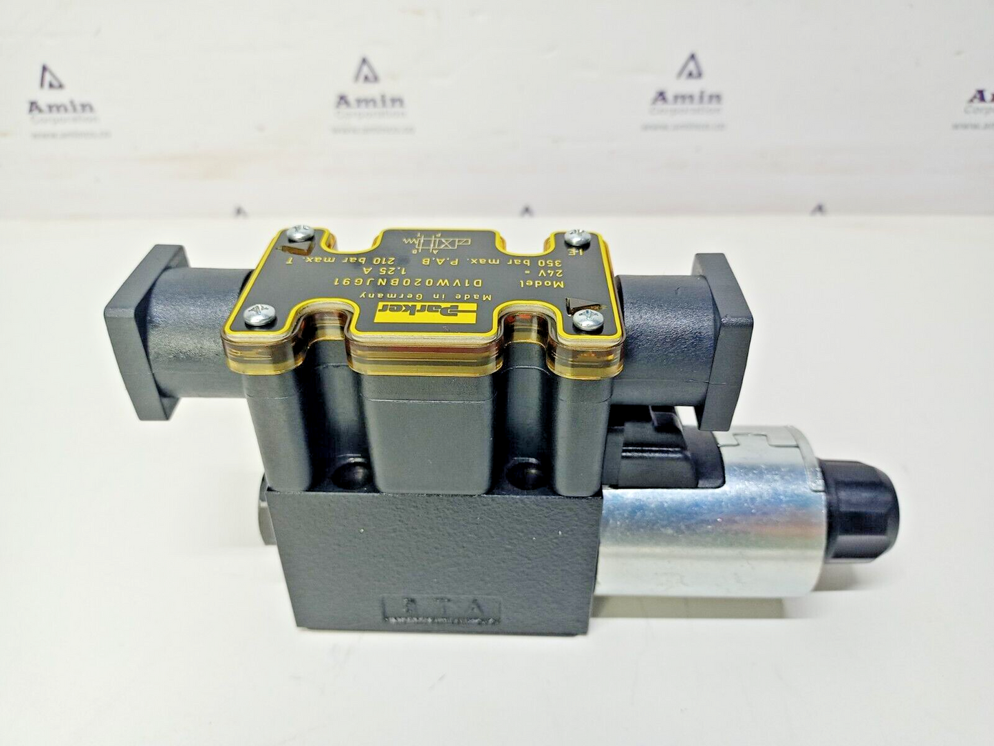 Parker D1VW 020BNJG91 Directional Control Valve D1VW series - NEW