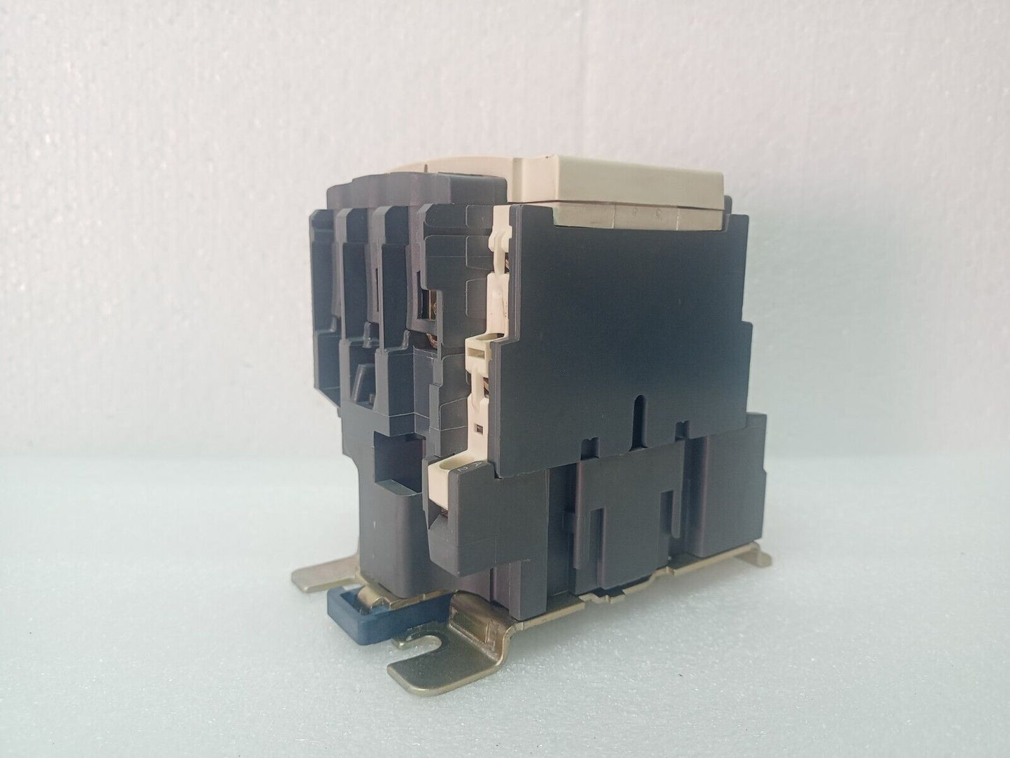 Telemecanique LC1D40 (LC1 D4011) Contactor