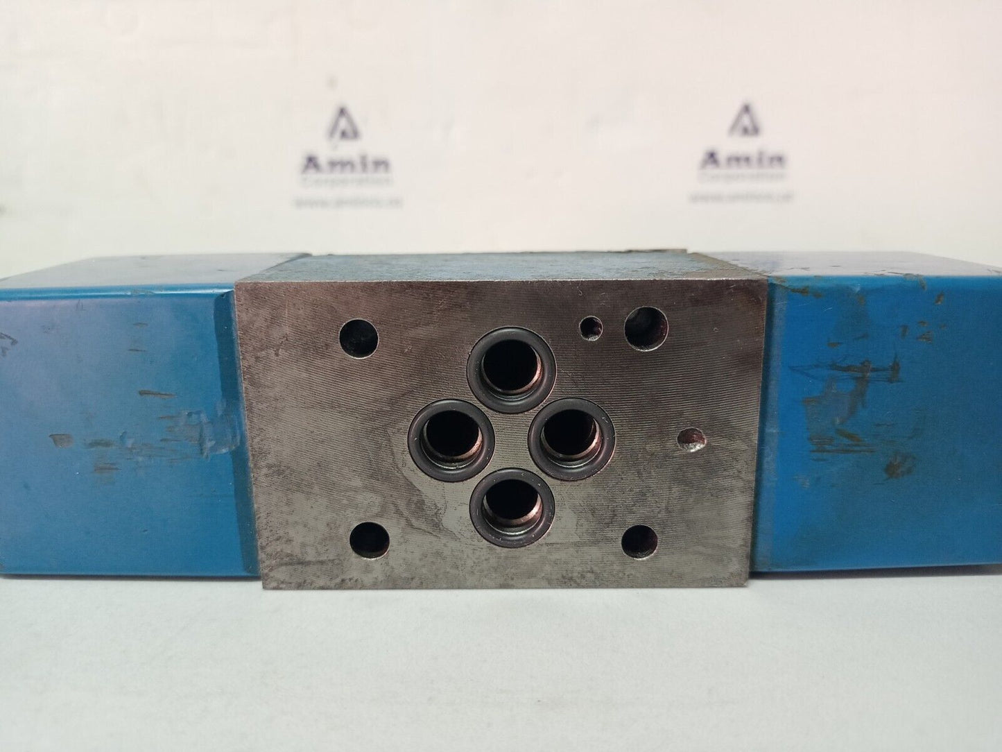 Vickers DG4V-3-2N-H-M-U1-D6-60 EN38 Directional Control valve