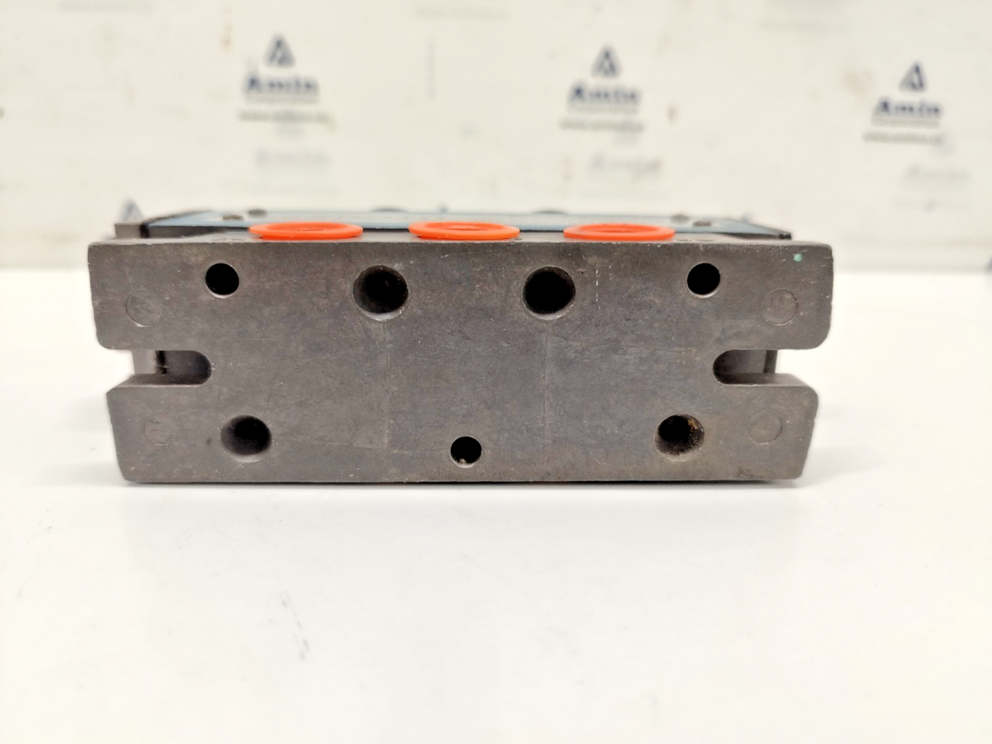 Rexroth PJ31610 Pneumatic Directional Control Valve - NEW