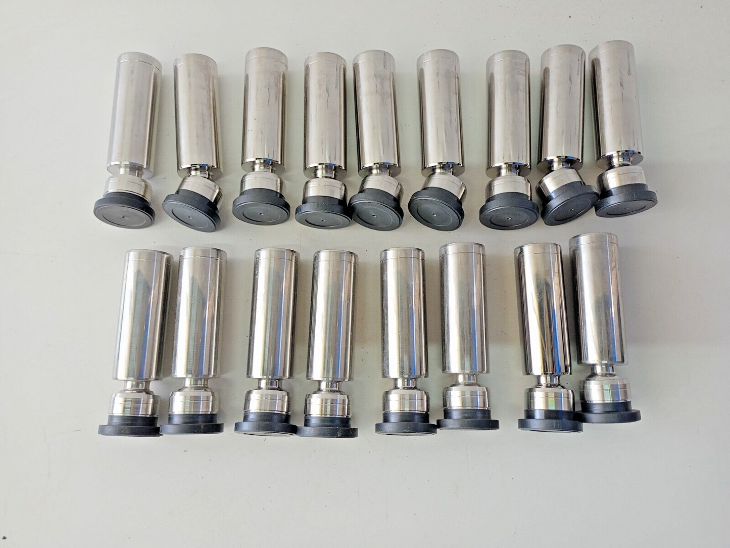 New Pistons lot of 17pcs