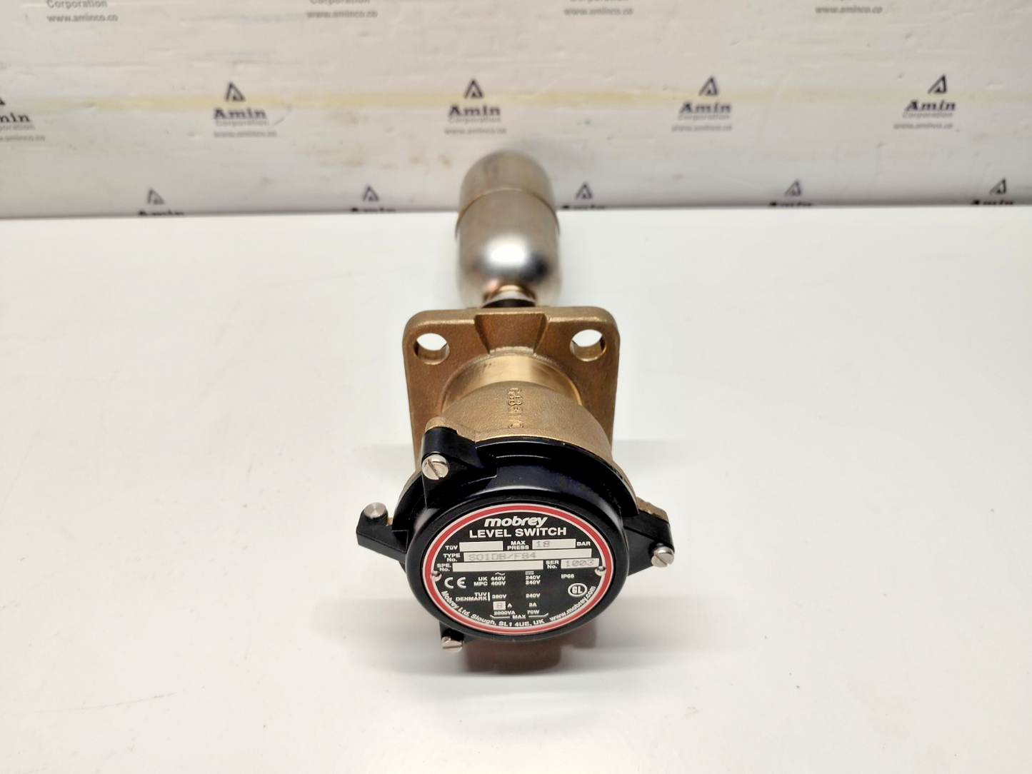 Mobrey S01DB/F84 Magnetic level switch - NEW