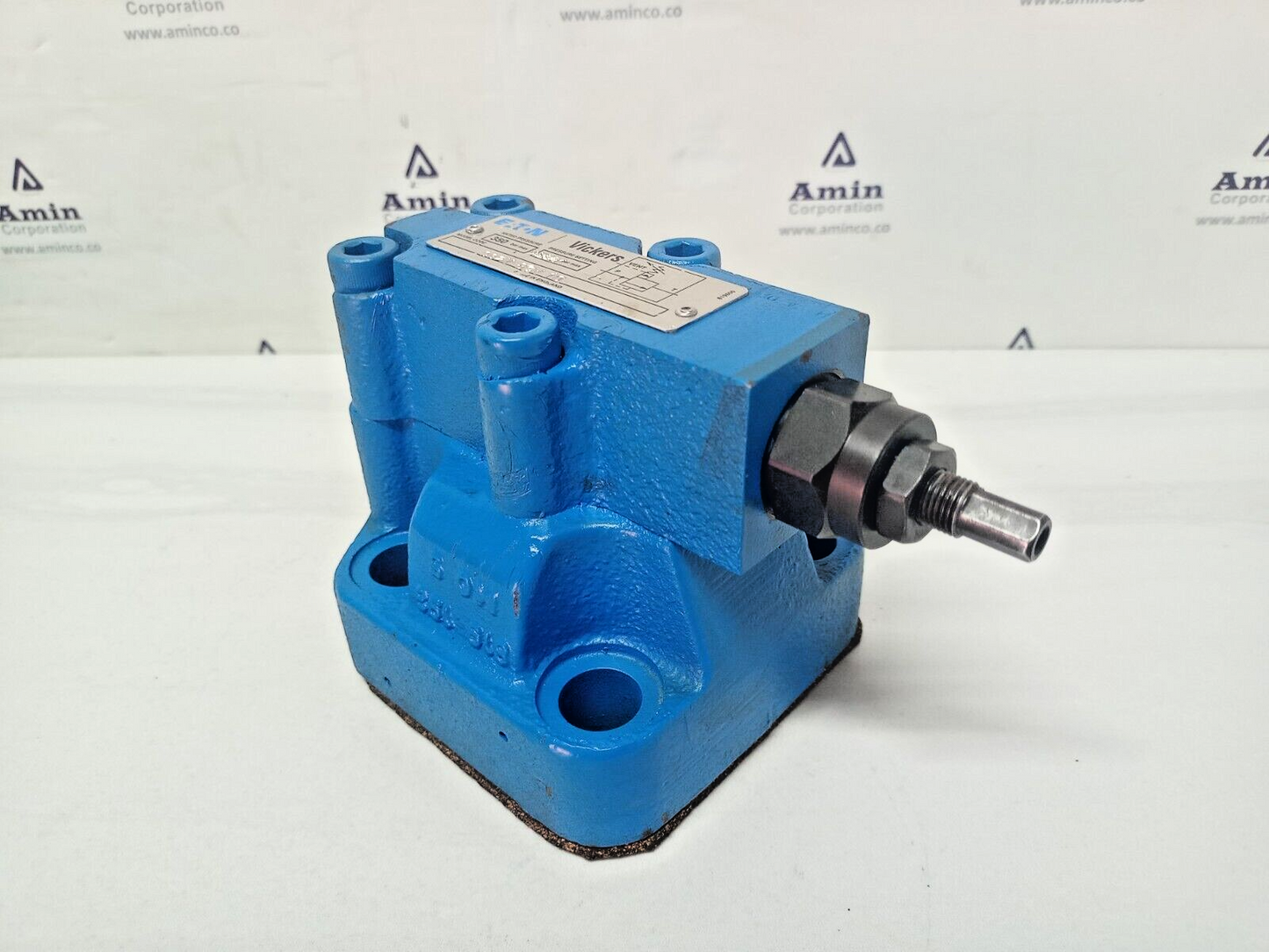 Eaton Vickers CG2V 8GW 10 Pressure Relief valve 350 bar max. pressure - NEW