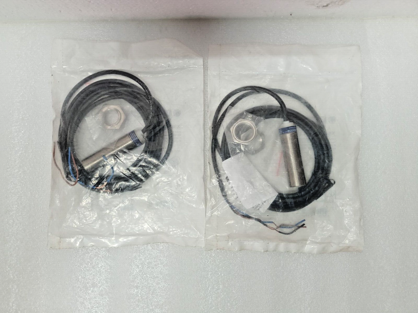 Telemecanique XS618B1PAL2 Proximity Switch (Lot of 2pcs) - NEW