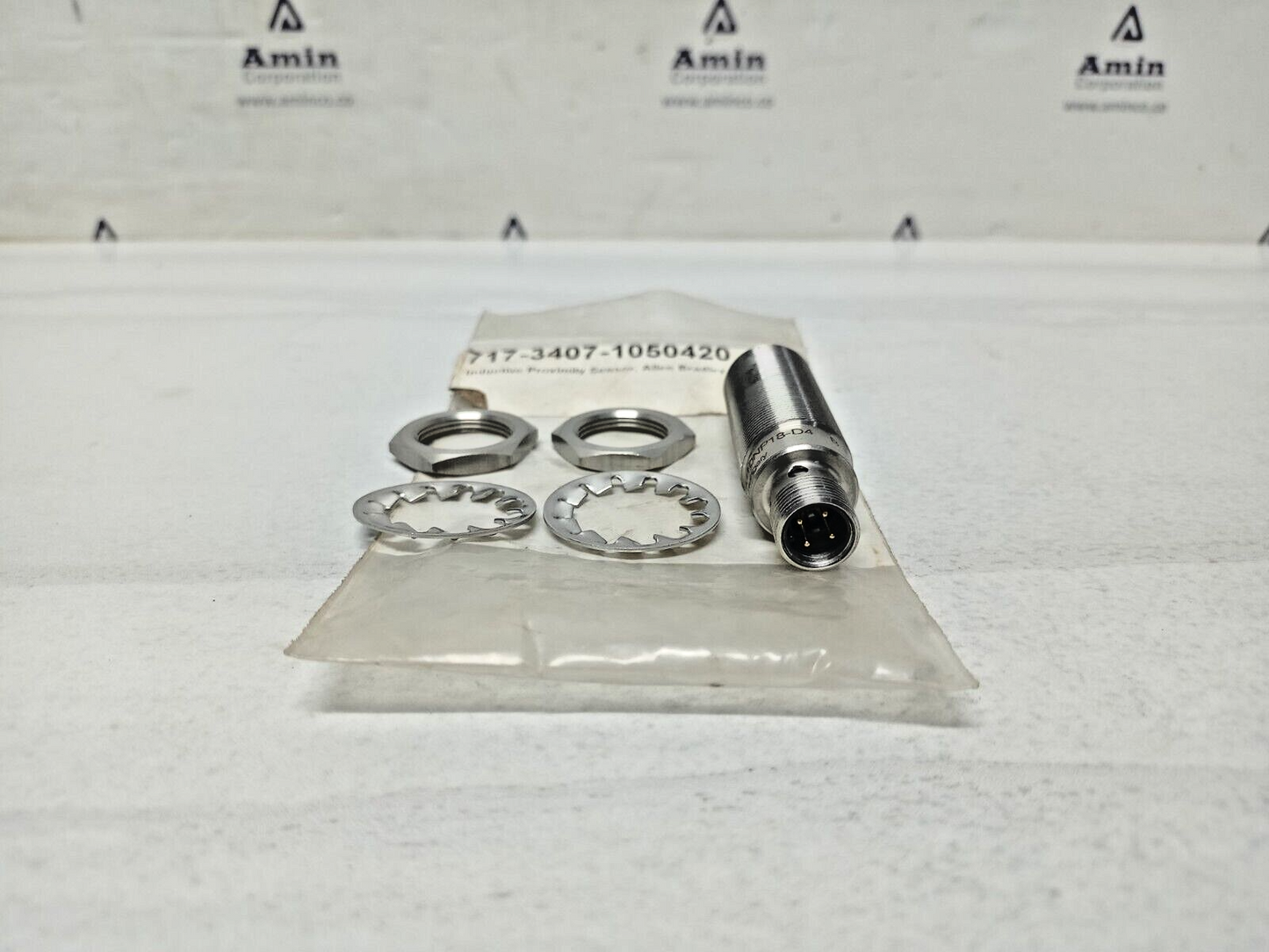 Allen Bradley 871TM-M10NP18-D4 Series B Proximity Sensor 10mm - NEW