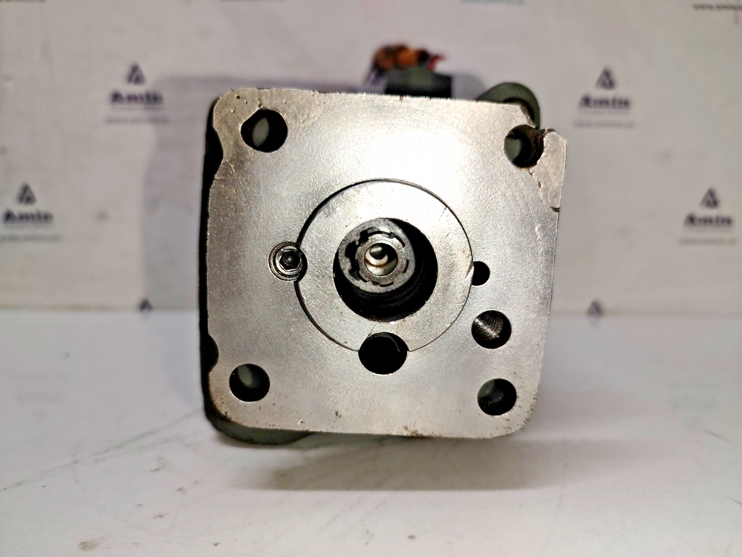 Woodward Governor 8250-565 Cat P/N: 7W-6722 EG6PC Governor