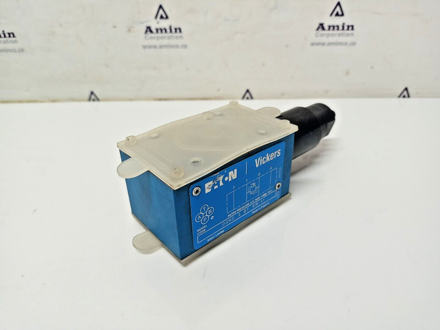Eaton Vickers DGMC-3-BT-GW-41 Pressure Relief Valve - New