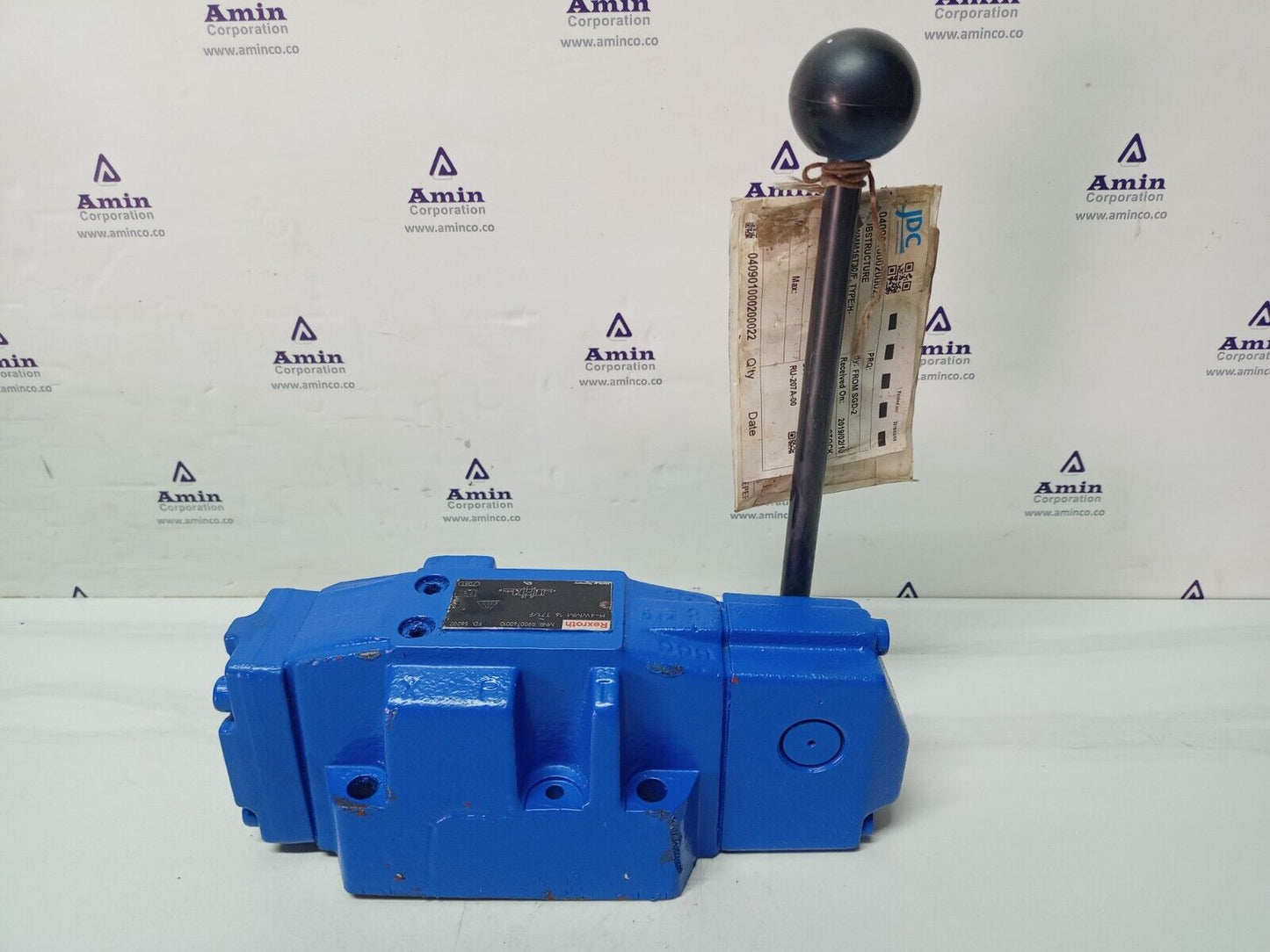 Rexroth H-4WMM 16 T71/F Directional control valve R900760010 - NEW
