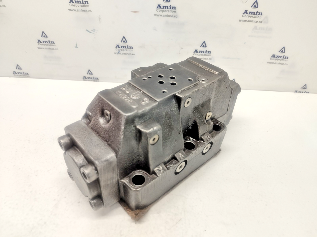 Vickers DG5S-8-2C-T-M-X1-ER4-30 Directional control Valve - NEW #2