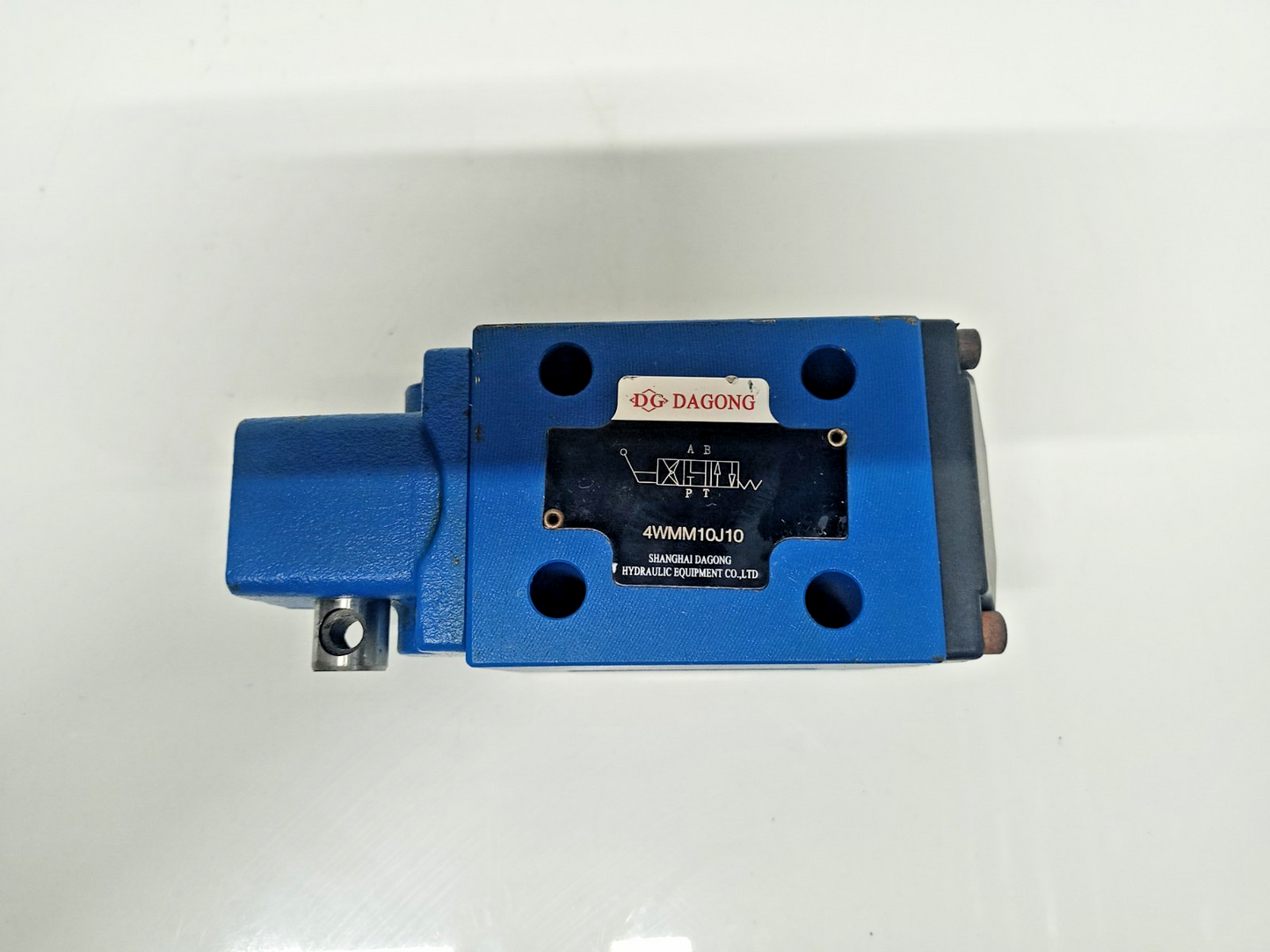 Dagong 4WMM 10 J10 Directional control valve - NEW #2