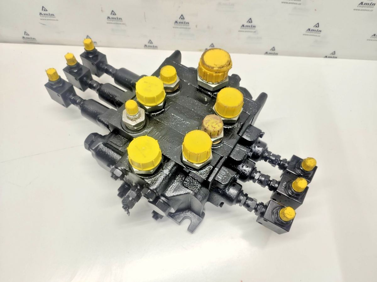 TTS Item No.40369 Hydraulic Directional Control Valve - NEW