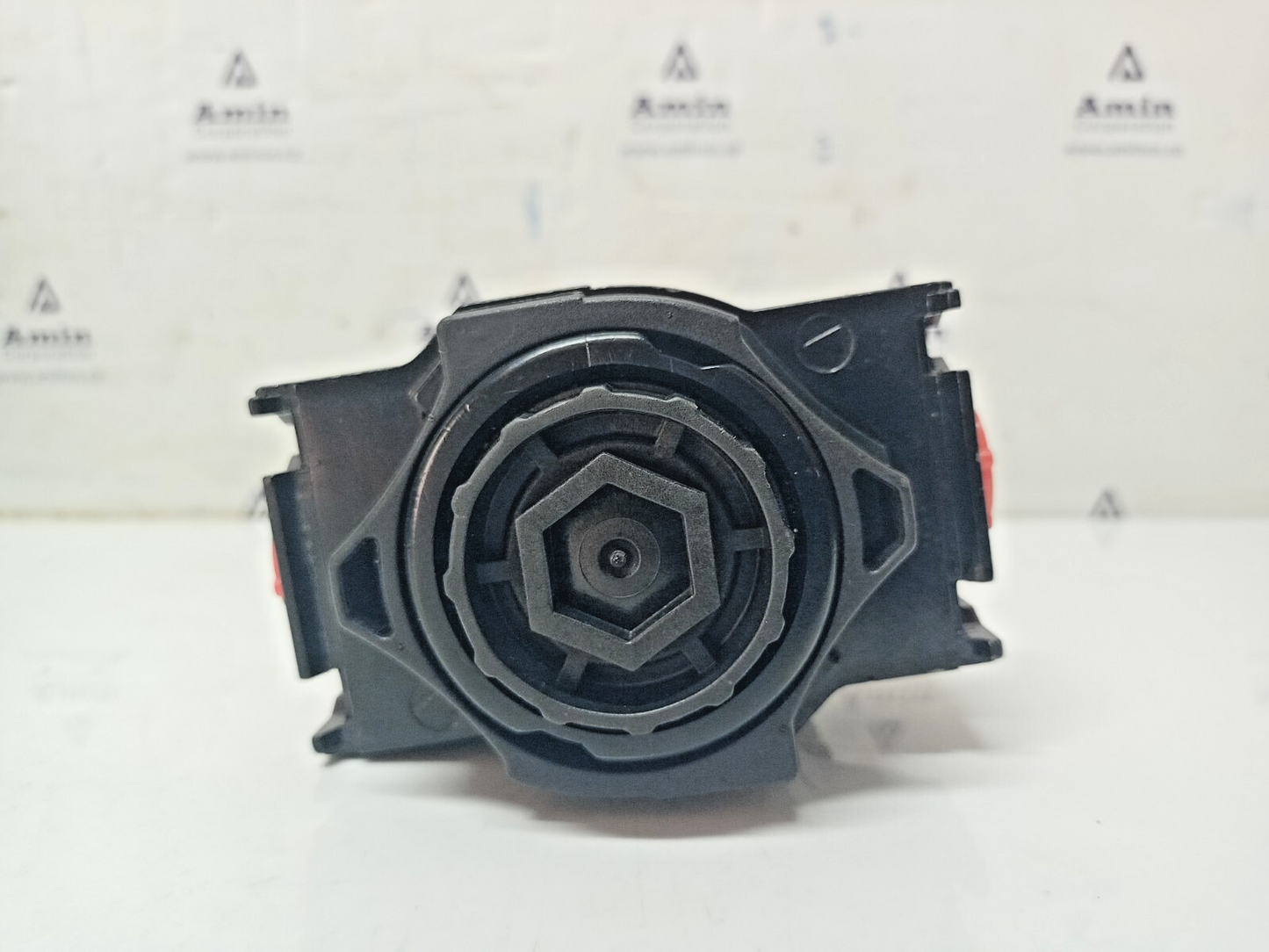 Norgren R64G-NNK-RMN Pressure Regulator 250psig/17bar max. - NEW