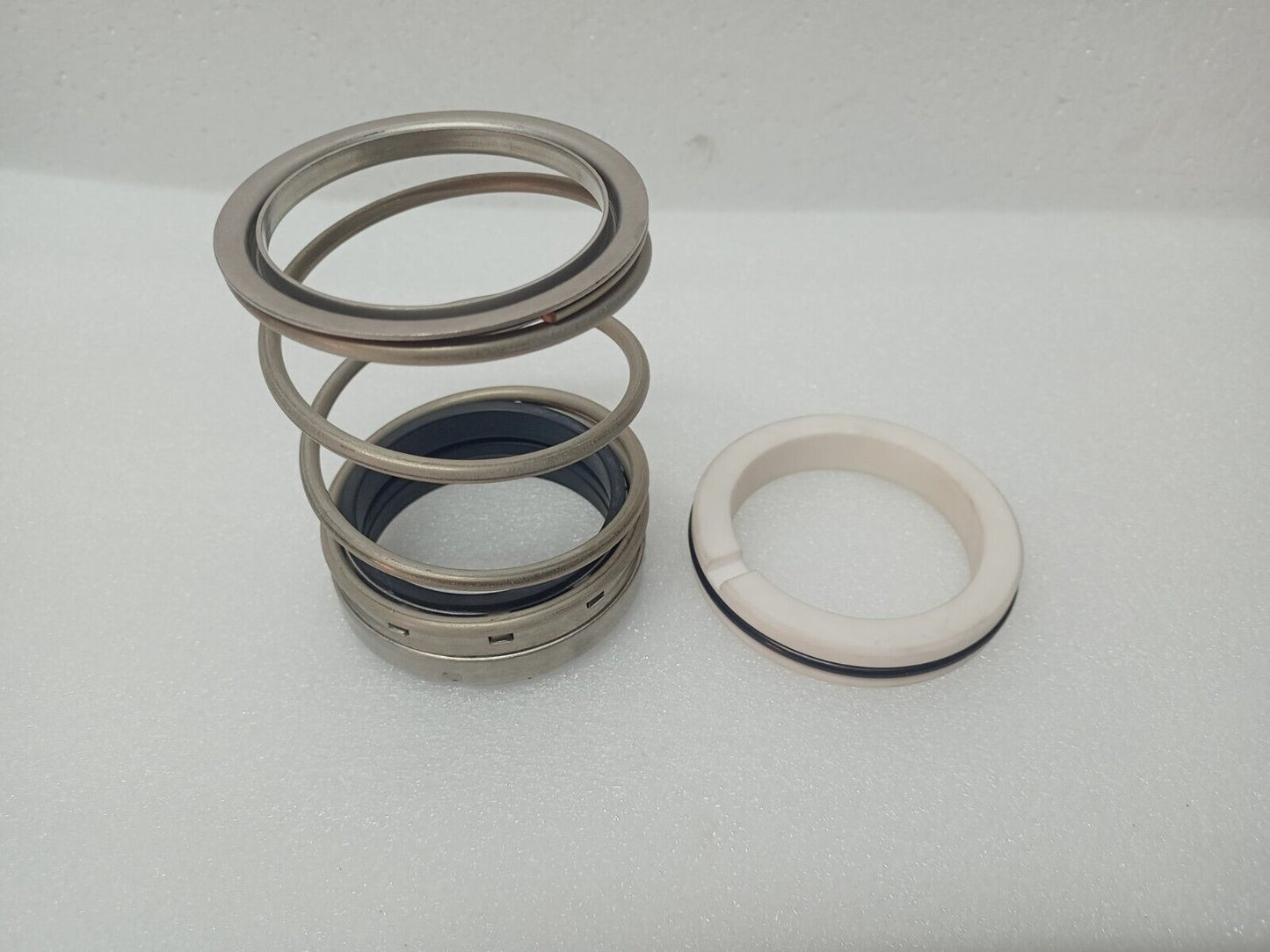 John Crane Type1 Mechanical seal size:  2-1/2'' - NEW