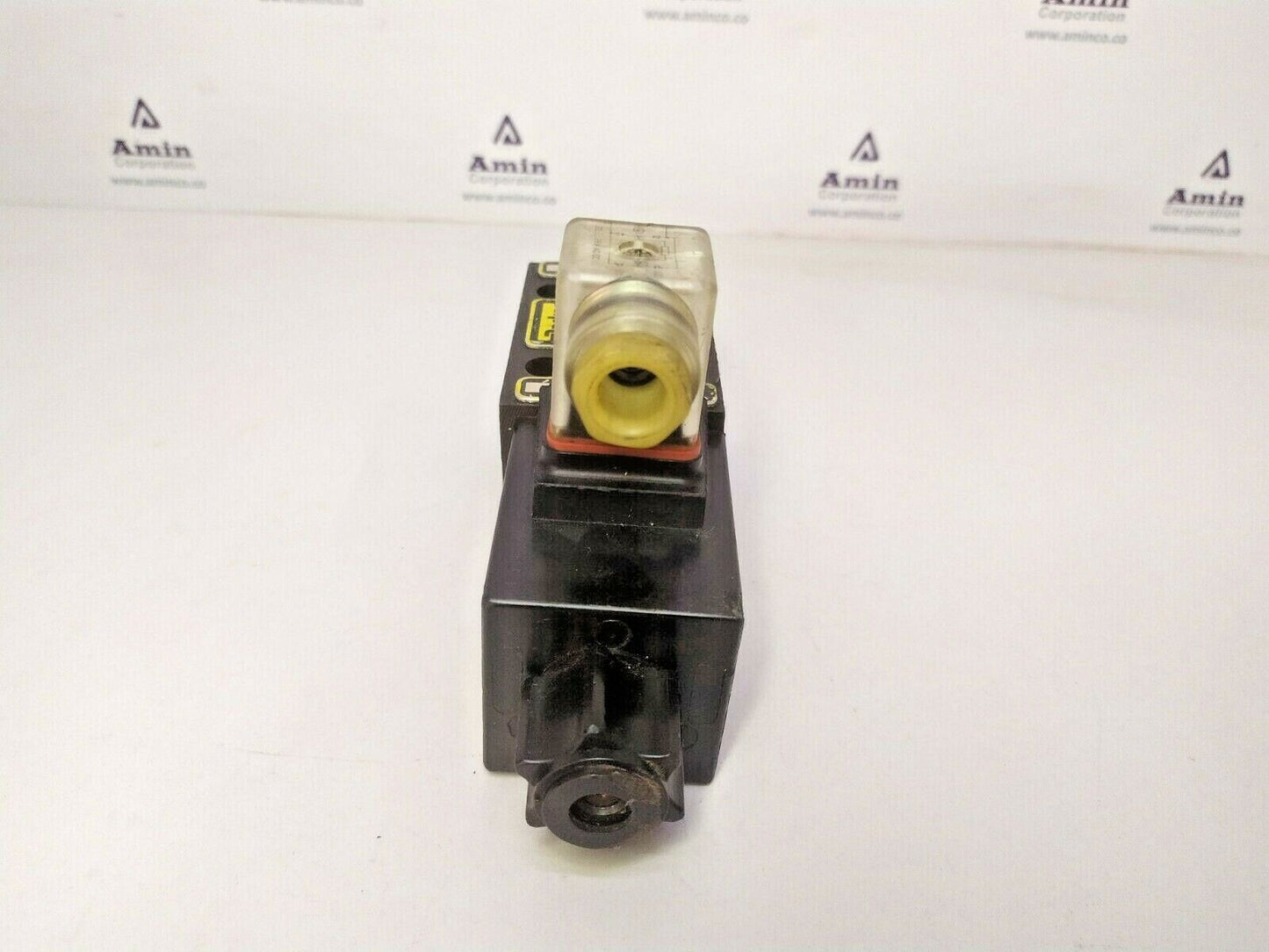 Parker D1VW20BNJP70 X5448 Solenoid Directional control valve
