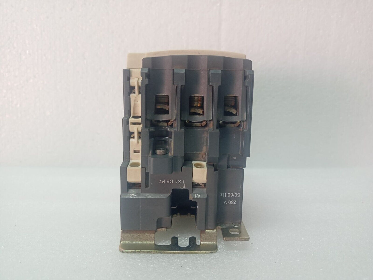 Telemecanique LC1D40 (LC1 D4011) Contactor