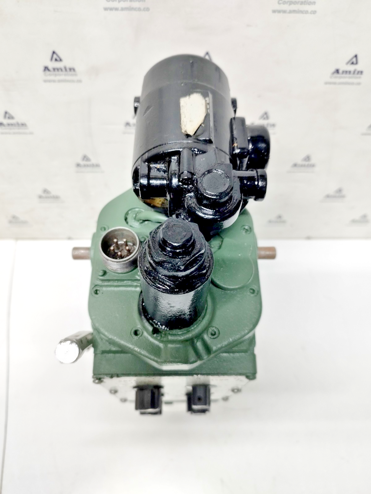 Woodward UG-8 Governor part No. : 8521-561 RPM: 700-1500 - TESTED