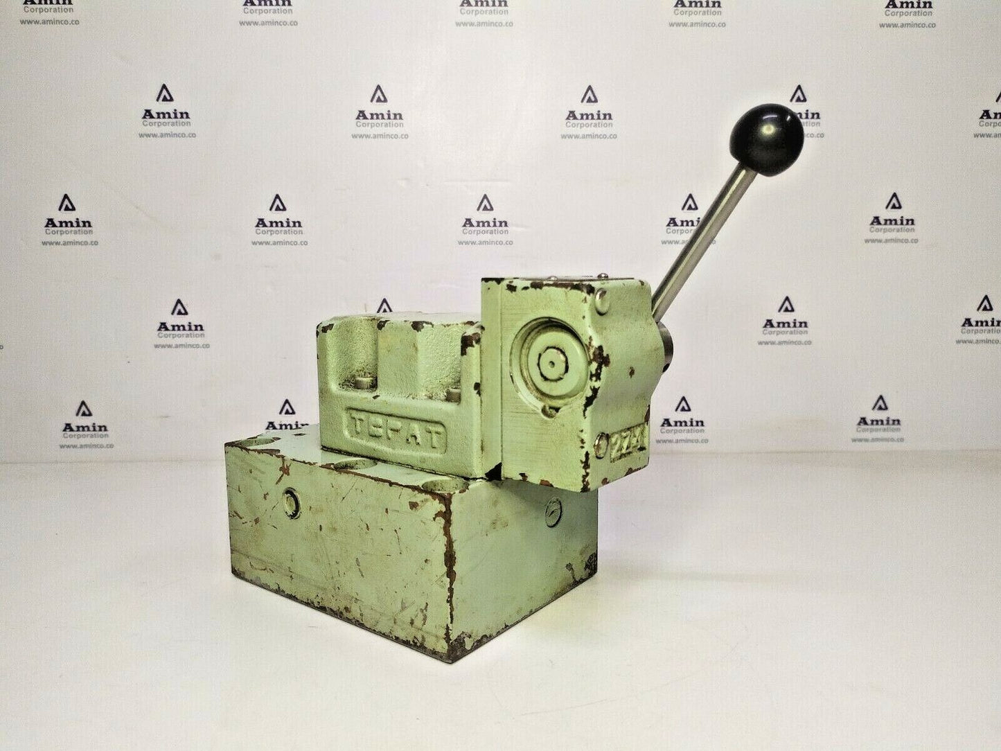 Yuken DMG-03-2D2-5070 Directional control valve