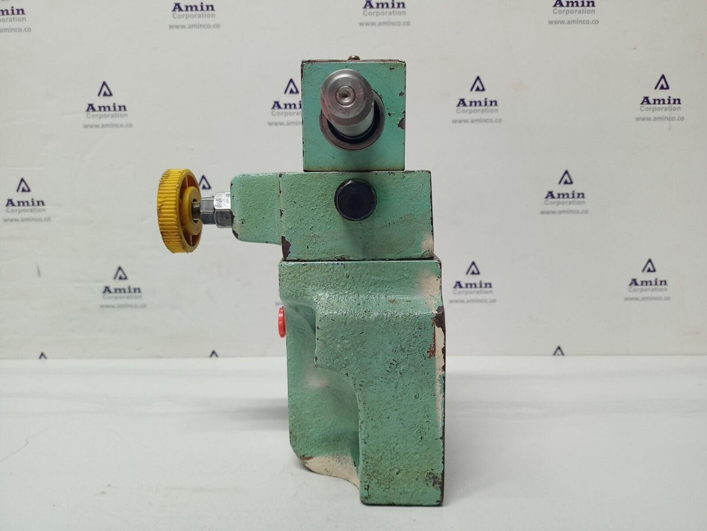 Yuken BSG-06-2B3B-D24-N1-4680 Directional control Valve