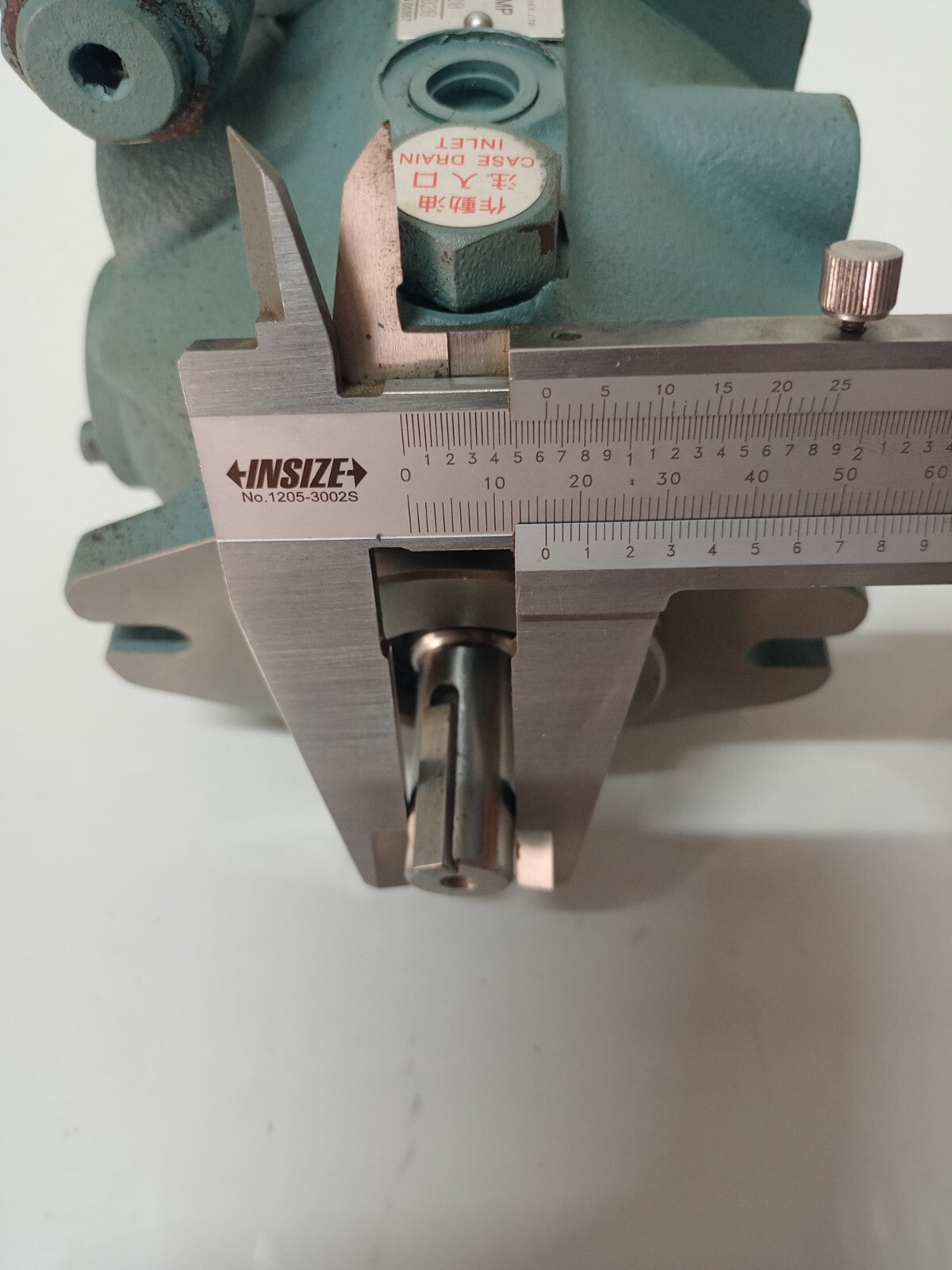 Daikin V8A1RX-20 Hydraulic Piston Pump - NEW