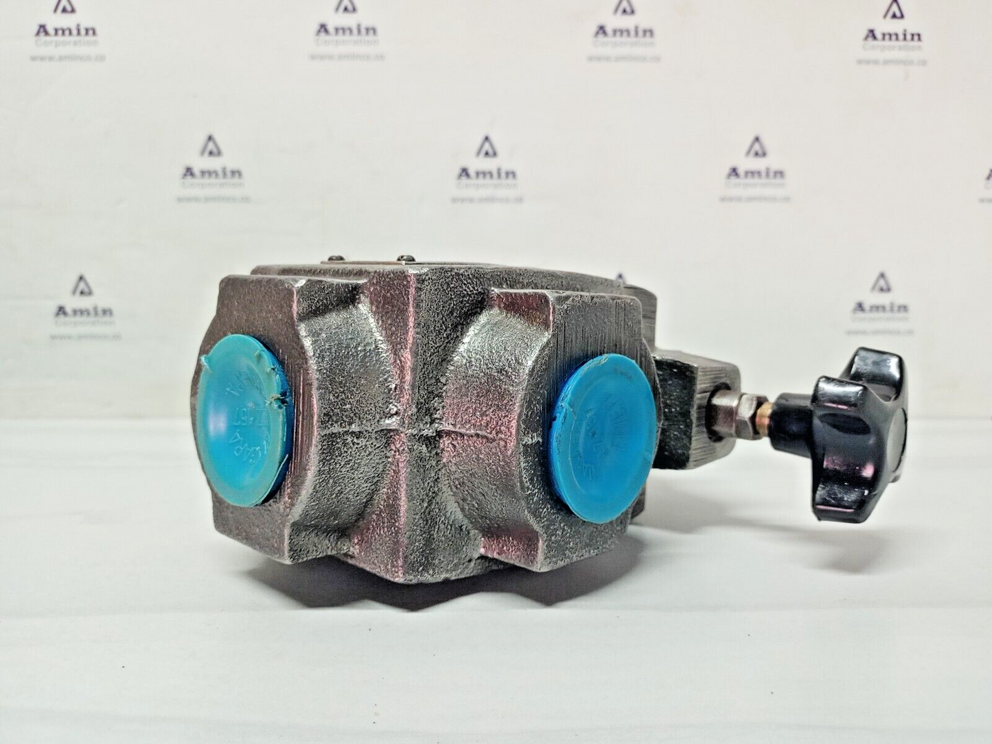 Vickers CT 10 F 30 pressure relief valve Rated pressure: 1500-3000 PSI CT10F30