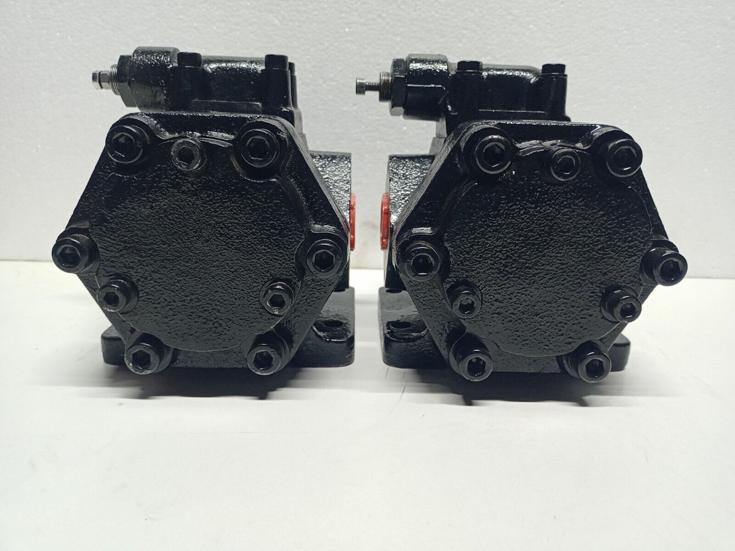 Nippon Oil Pump N330-HVB Trochoid pump - Pressure Tested