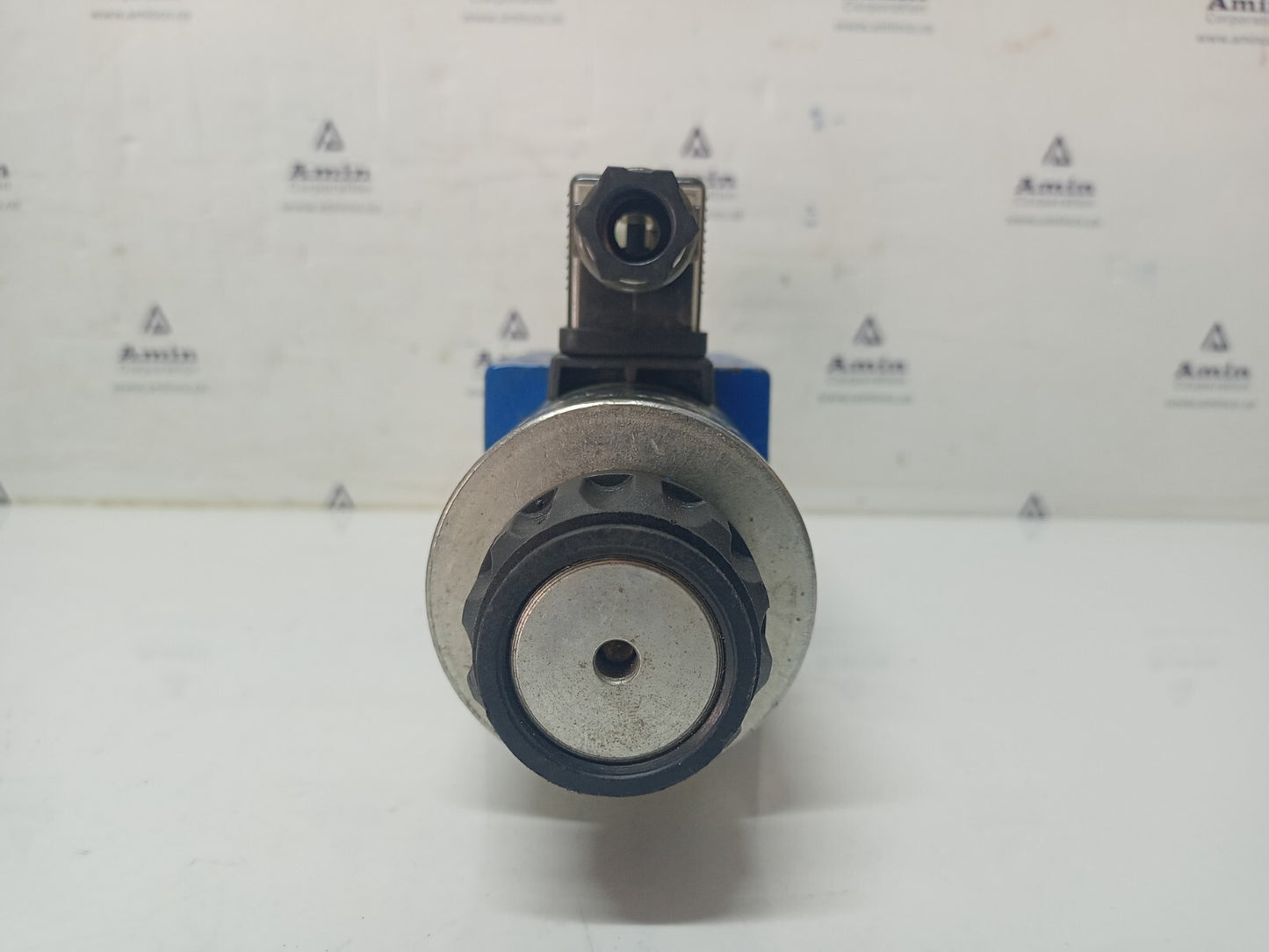 Rexroth 5-4WE 10 G33/CG24N9K4/V Directional control valve MNR: R900930504 - NEW