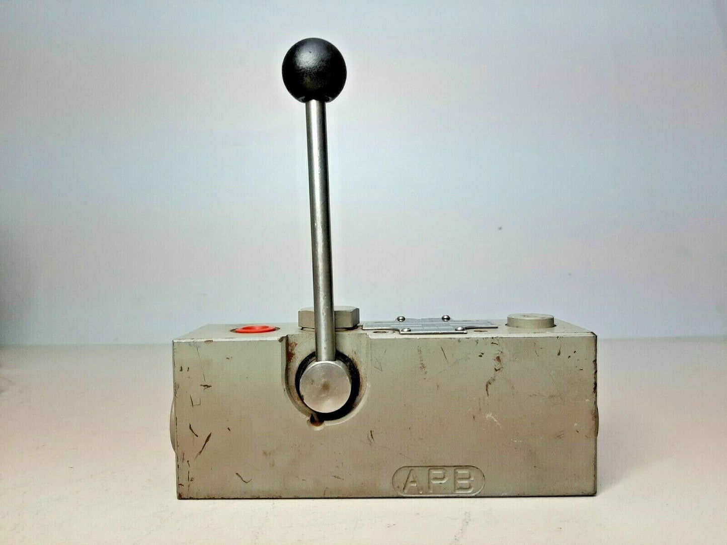 Hydranor 1STB4451067D.25C Lever operated control valve Capacity: 350 bar - NEW