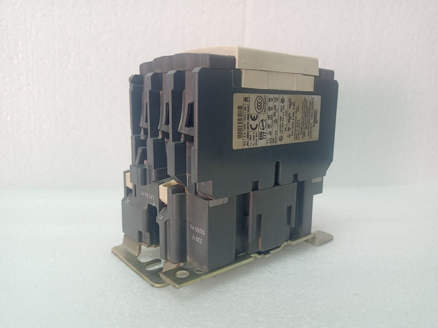 Telemecanique LC1D40 (LC1 D4011) Contactor
