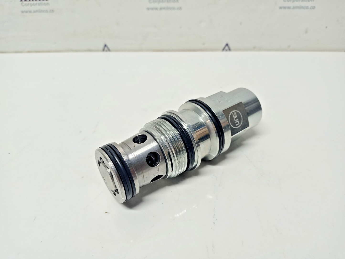 Sun hydraulics CBGG-LJN 4.5:1 pilot ratio counterbalance valve CBGGLJN -NEW