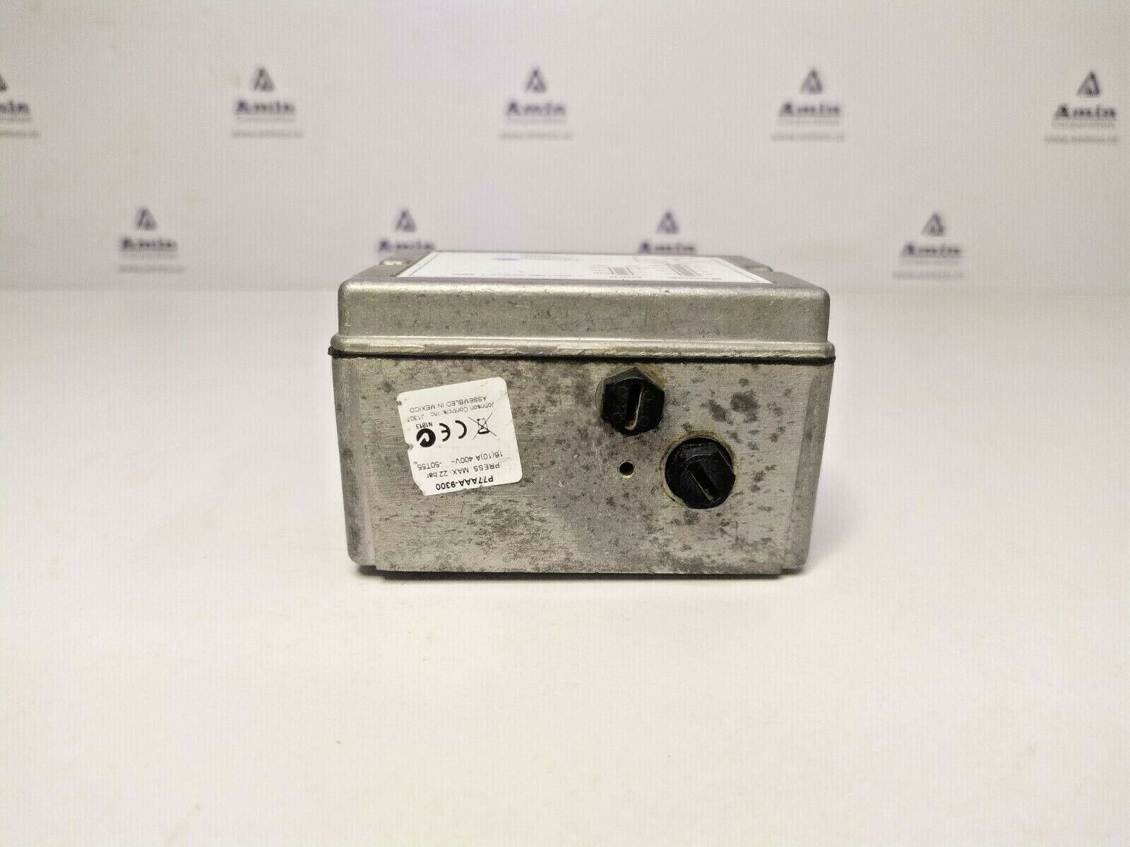 Johnson controls P77AAA-9300 - NEW Unused