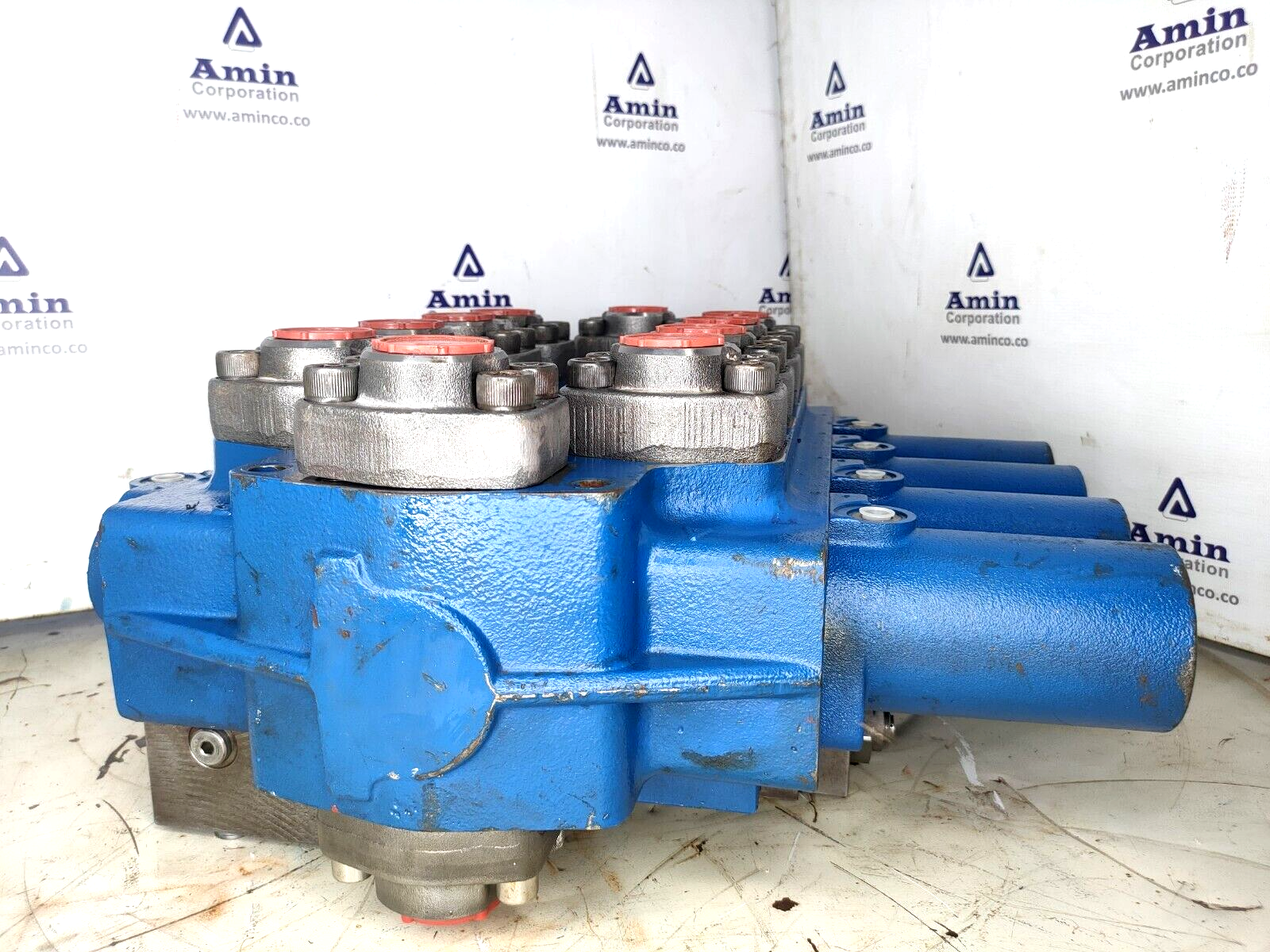 Rexroth MO-3928-02/4MO-32PHWKM11-M12 R900967377 Open center control block