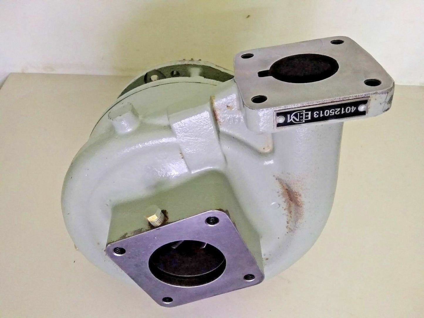 EMD 40125013 CENTRIFUGAL WATER PUMP