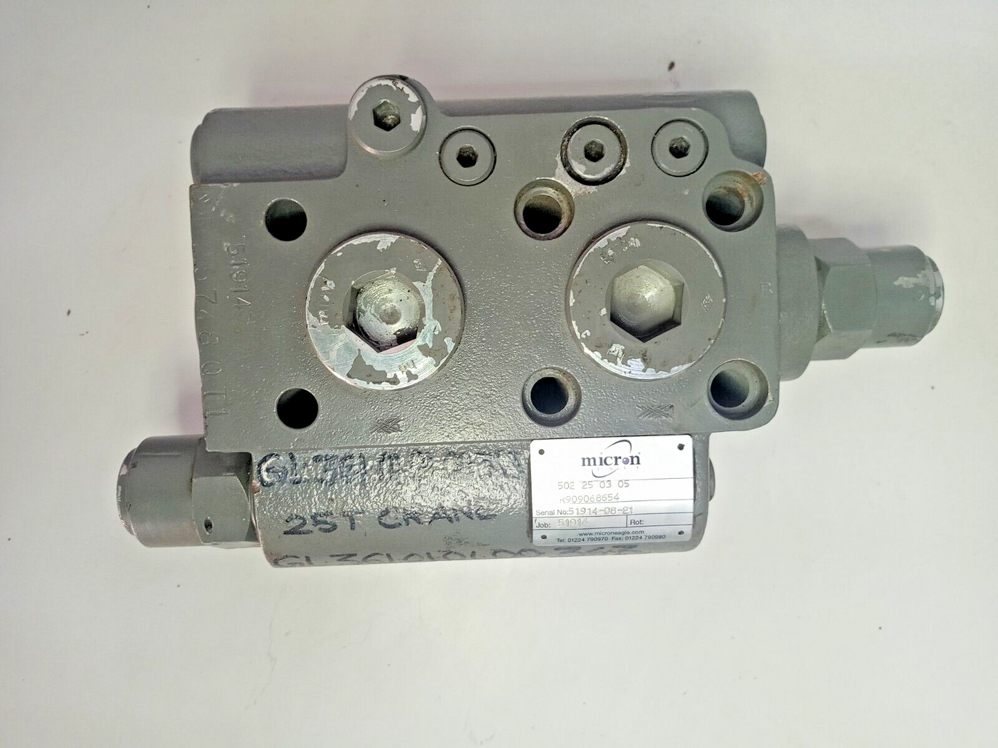 Micron Eagle Type: 502 25 03 05, R909068654 Hydraulic block For 25 Ton crane