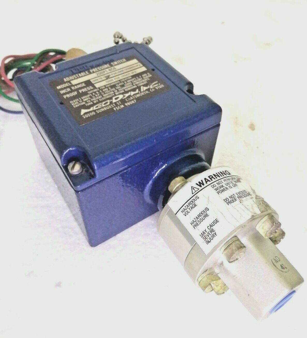 Neo-Dyn Adjustable Pressure Switch Model: 200P18C6 Range: 1000-10,000 PSIG - NEW