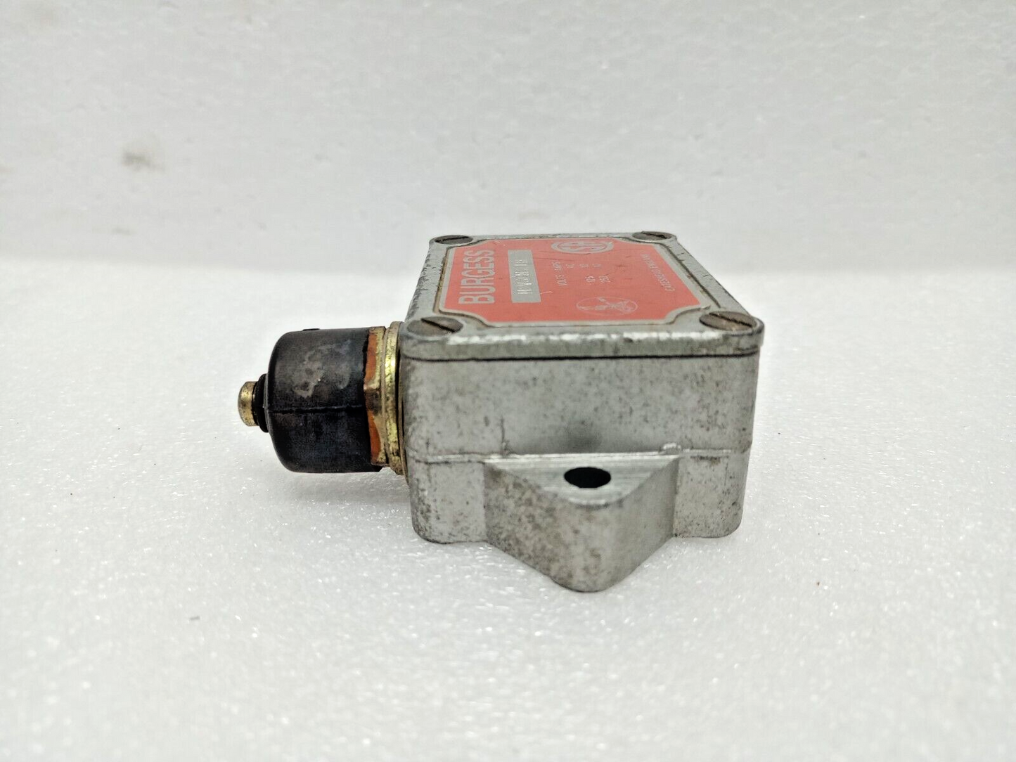 Burgess M2V3CMS LH Switch