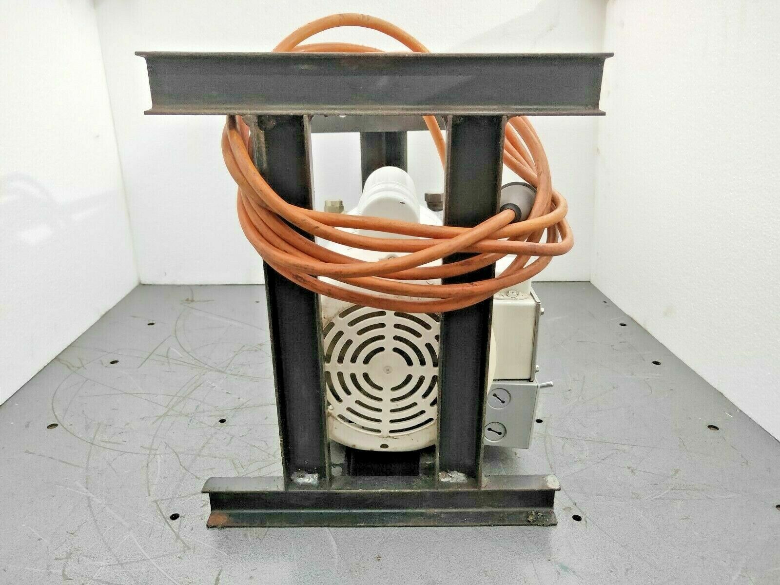 PARKER D14AA2A Hydraulic pump with LEESON 113300.00 Electric motor 1.5 HP