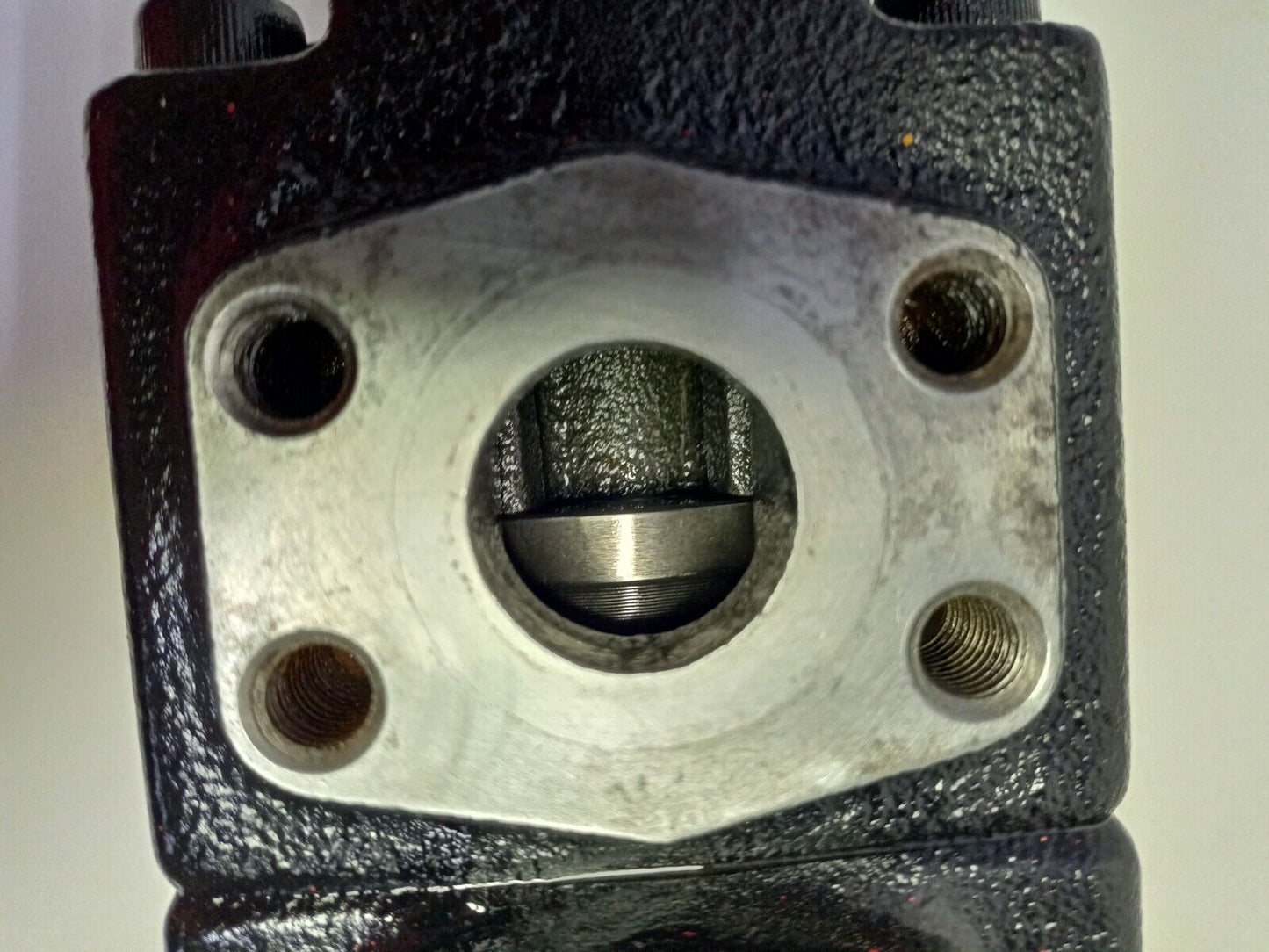 Yuken vane pump PV2R1-14-L-RAA-40 Hydraulic vane pump - Refurbished & Tested