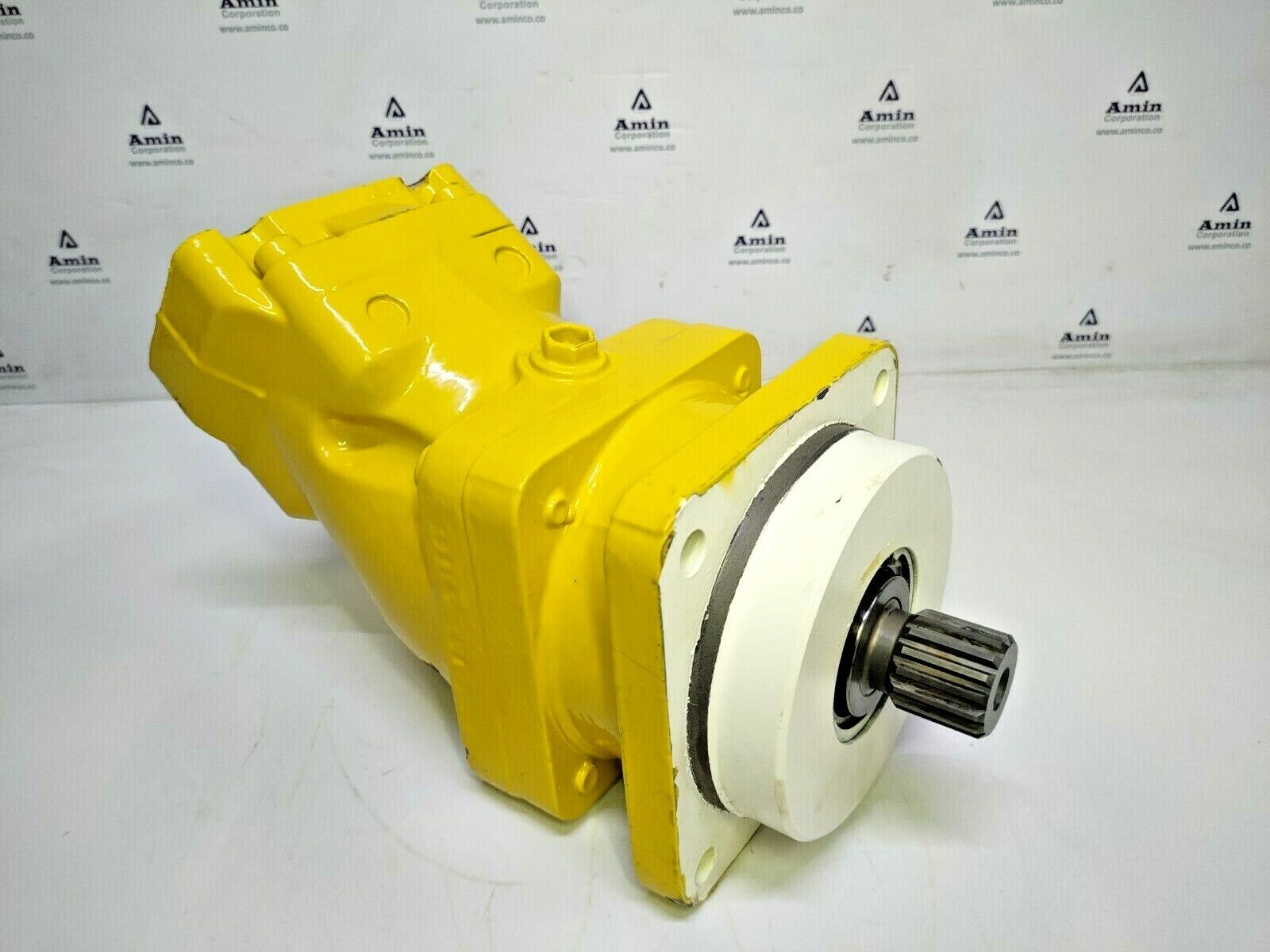 Sunfab SCM-090W-H-I44-W35-S1M-100 Hydraulic Motor - NEW