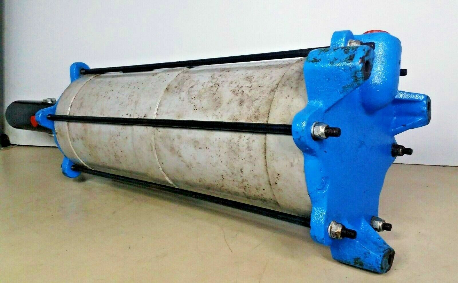 Hy-Power clamps Hydropneumatic Pressure Intensifier 1140200